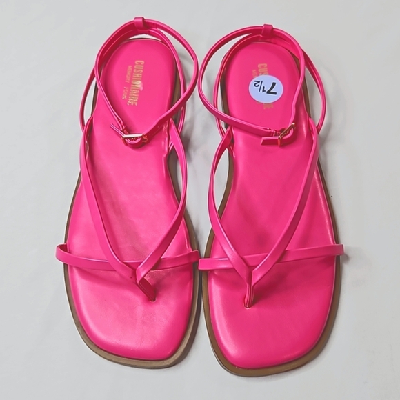 CUSHIONAIRE Vida Pink Flat Sandals Size 7.5 - Picture 1 of 7